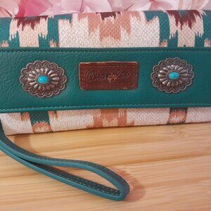 Wrangler Western Wallet for Women Aztec Turquoise Clutch Purse Trifold Wristlet